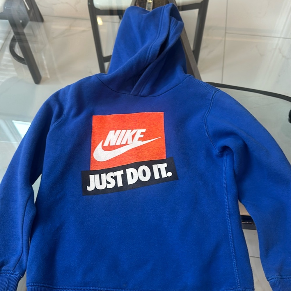 Boys Nike sweatshirt